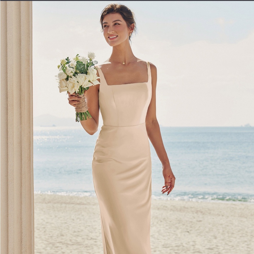 Stacees Champagne Sleeveless Sheath Bridesmaid Dress – Size 4
